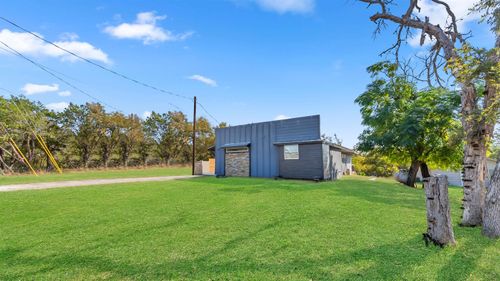 111 W Lakeshore Dr, Sunrise Beach, TX, 78643-9297 | Card Image