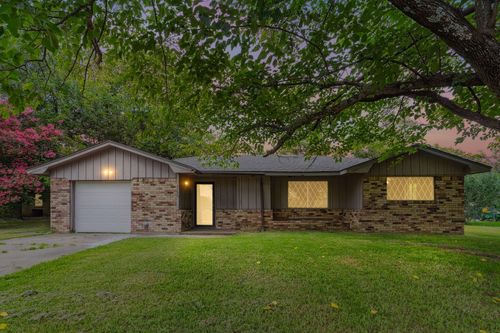 2706 Monroe St, Commerce, TX, 75428-3721 | Card Image