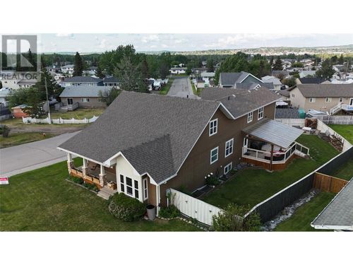 1820 110 Ave, Dawson Creek, BC, V1G0A3 | Card Image