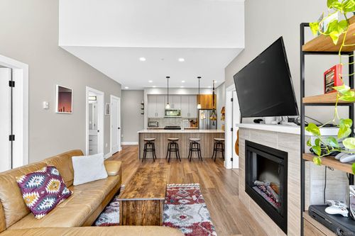 302-700 Yew Wood Rd, Tofino, BC, V0R2Z0 | Card Image