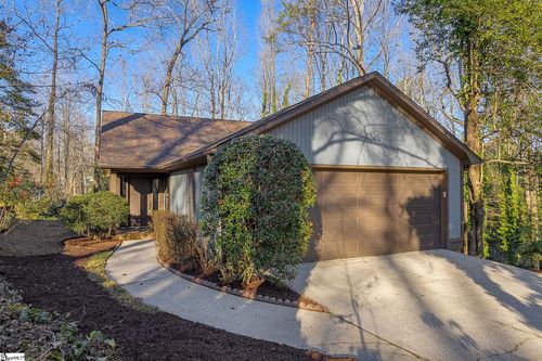 105 Oak Ridge Court, Greer, SC, 29615 | Card Image