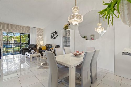 apt-525-7831 Willow Spring Dr, Lake Worth, FL, 33467-3217 | Card Image