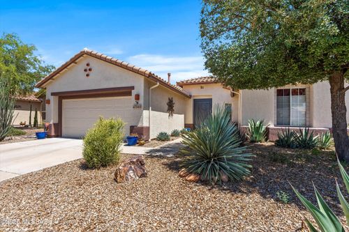 7541 W Wandering Coyote Dr, Tucson, AZ, 85743-5232 | Card Image