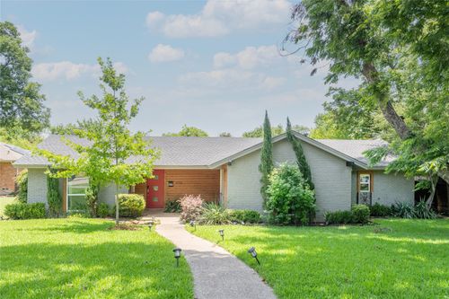 9716 Ravensway Dr, Dallas, TX, 75238-1839 | Card Image