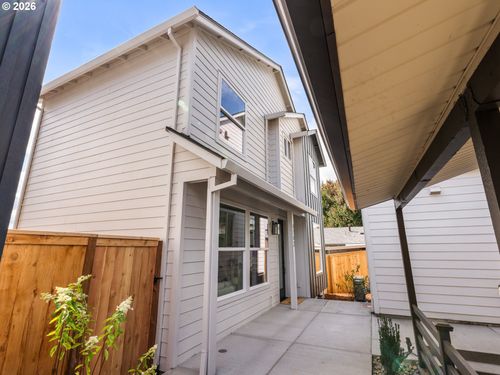 4142 Se Ogden St, Portland, OR, 97202-7835 | Card Image