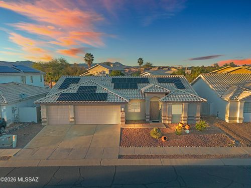 11032 N Divot Drive, Oro Valley, AZ, 85737 | Card Image