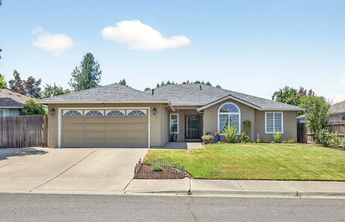 2010 Terrel Dr, Medford, OR, 97501-8154 | Card Image