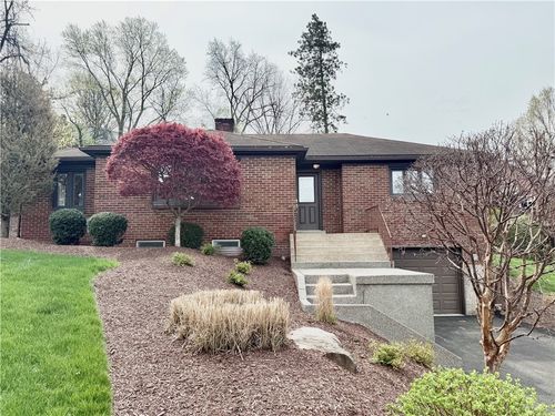 211 Lesnett Rd, Upper St. Clair, PA, 15241 | Card Image