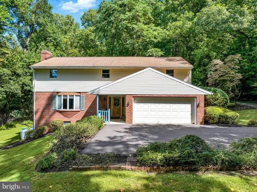 2010 Gross Rd, POTTSTOWN, PA, 19464-1334 | Card Image