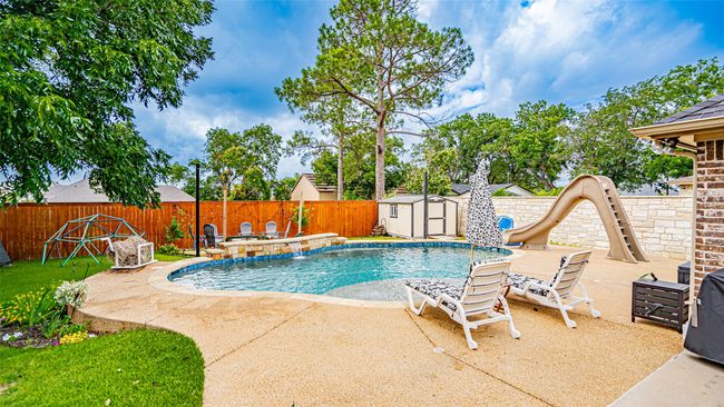 1302 Joshua Way, House other with 4 bedrooms, 3 bathrooms and null parking in Granbury TX | Image 32