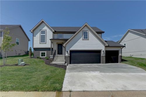 6410 E 98th Ct, Kansas City, MO, 64134 | Card Image