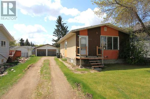 109 5th Ave W, Maidstone, SK, S0M1M0 | Card Image