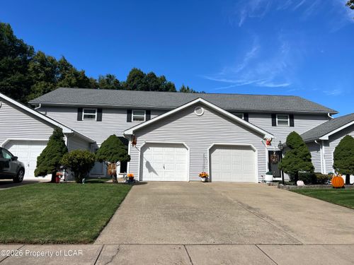 165 Red Fox Ln, Hanover Township, PA, 18706-3998 | Card Image