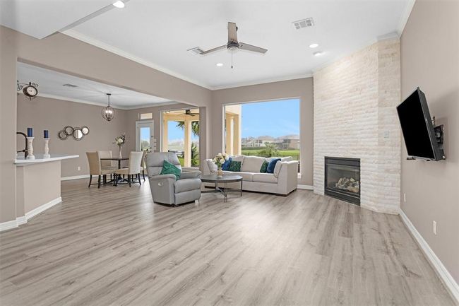 11592 Grandview Dr, House other with 4 bedrooms, 5 bathrooms and 3 parking in Montgomery TX | Image 12