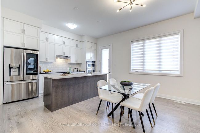 1243 Queens Plate Rd, House other with 5 bedrooms, 5 bathrooms and 2 parking in Oakville ON | Image 13