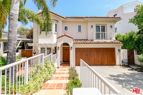 16790 Marquez Avenue, Pacific Palisades, CA, 90272 | Card Image