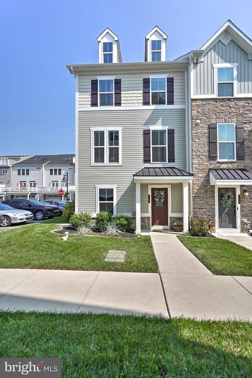 500 Sapphire Dr, MALVERN, PA, 19355-0290 | Card Image