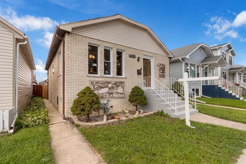 4212 N Ottawa Ave, Norridge, IL, 60706-1003 | Card Image