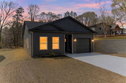 197 N Georgia Ave, chesnee, SC, 29323-1240 | Card Image