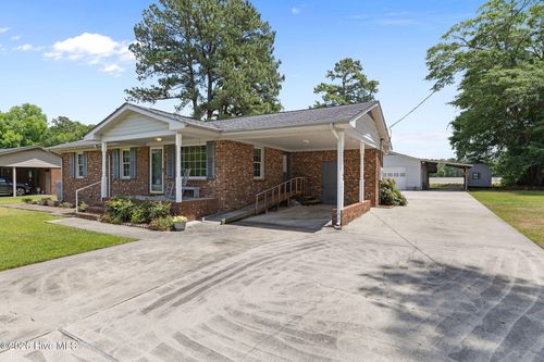 1905 Hullwood Dr, Kinston, NC, 28504-7218 | Card Image