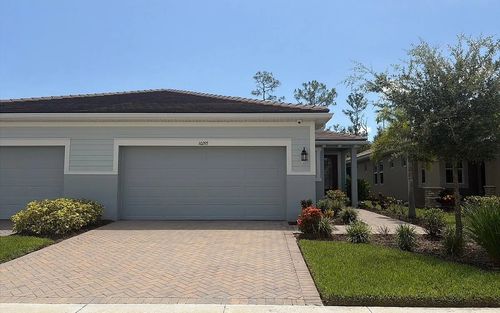 10293 Bonavie Cove Dr, Fort Myers, FL, 33966-1449 | Card Image