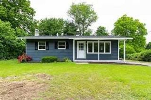 5 Sycamore Dr, Hyde Park, NY, 12538-2116 | Card Image