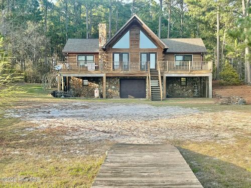 554 N Horsepen Rd, Harrells, NC, 28444-8026 | Card Image