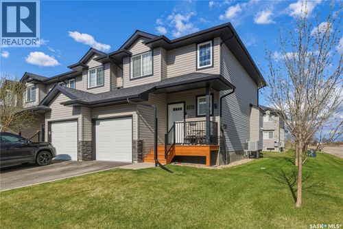 901 4th St S, Martensville, SK, S0K2T1 | Card Image