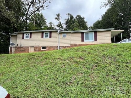 539 Shady Ln, Marion, NC, 28752-5129 | Card Image