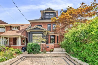 139 Balmoral Ave, House attached with 3 bedrooms, 4 bathrooms and 2 parking in Toronto ON | Image 1