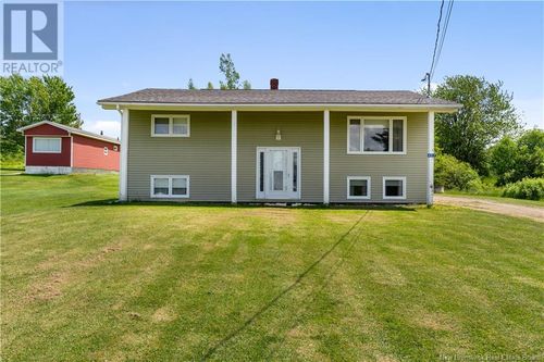 487 Royal Rd, Memramcook, NB, E4K1N7 | Card Image