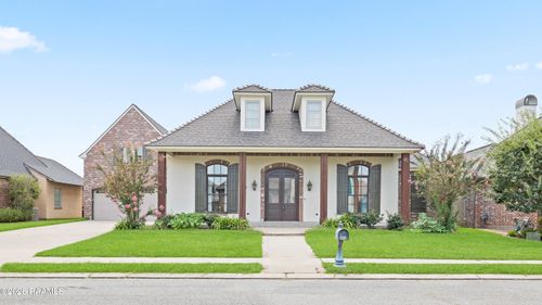 105 Fyvie Ln, Lafayette, LA, 70503-6041 | Card Image