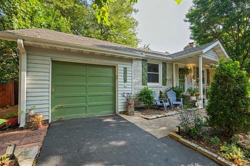 2039 E Wayland St, Springfield, MO, 65804-3365 | Card Image