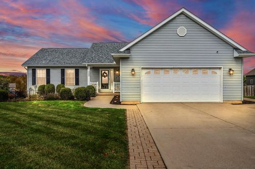 300 W 126th Pl, Crown Point, IN, 46307-7982 | Card Image