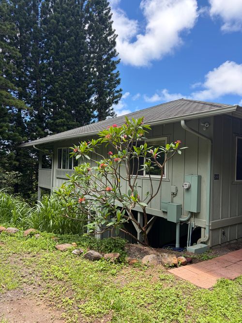 580 W Kuiaha Rd, Haiku, HI, 96708-5623 | Card Image