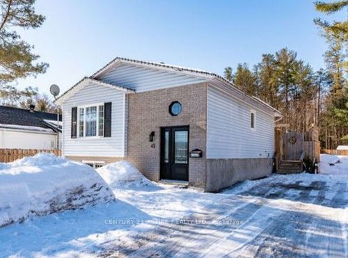 45 Brumm Rd, Pembroke, ON, K8A7G6 | Card Image