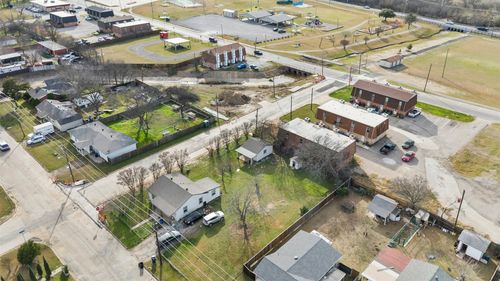 401 N Hansbarger St, Everman, TX, 76140-3001 | Card Image