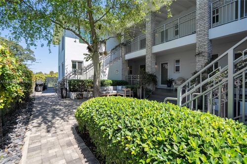 apt-5-117 S Shore Dr, Miami Beach, FL, 33141-3948 | Card Image