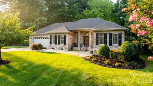 55 Wittenburg Springs Dr, Taylorsville, NC, 28681-6251 | Card Image