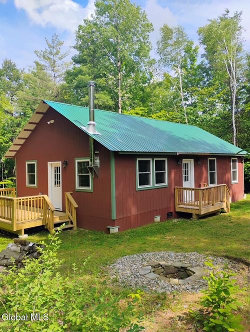388 Pucker St, Warrensburg, NY, 12885-5127 | Card Image