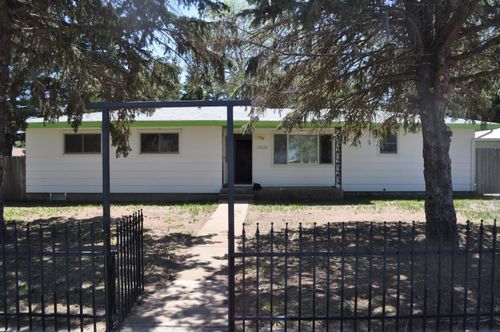 1013 W 12th St, Goodland, KS, 67735-2325 | Card Image