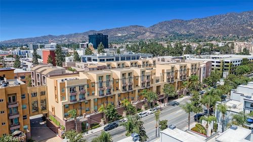 unit-326-201 E Angeleno Ave, Burbank, CA, 91502-2954 | Card Image