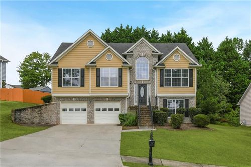 2738 Ballyshannon Ct, Dacula, GA, 30019-6517 | Card Image
