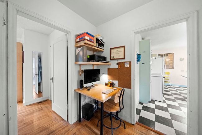 3114 Graveley St, House other with 4 bedrooms, 2 bathrooms and 1 parking in Vancouver BC | Image 17