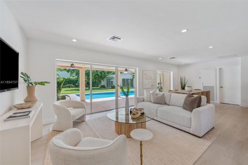 7460 Sw 126th St, Pinecrest, FL, 33156-5335 | Card Image