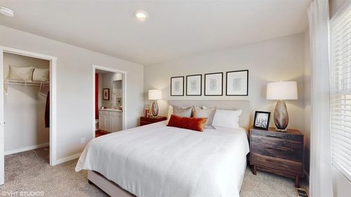 618 Fallen Leaf Drive, Belton, MO, 64012 | Card Image