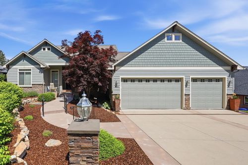 1824 W Blueberry Ln, Spokane, WA, 99218-2764 | Card Image