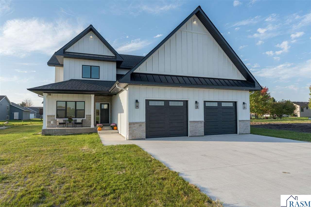 1921 Denali Dr, For Sale in North Mankato - eXp Realty