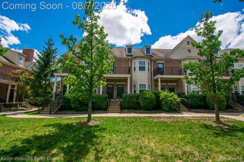 84-25564 Portico Ln, Novi, MI, 48375-1860 | Card Image