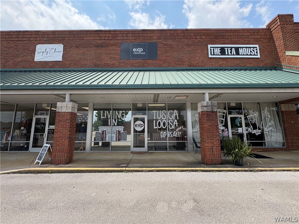 Commercial Lease in Northport 2